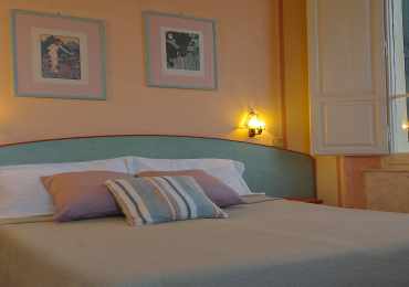 Camere &copy; 